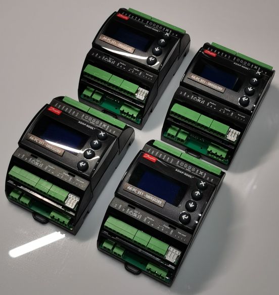 Холодильные контроллеры Danfoss AK-PC 351